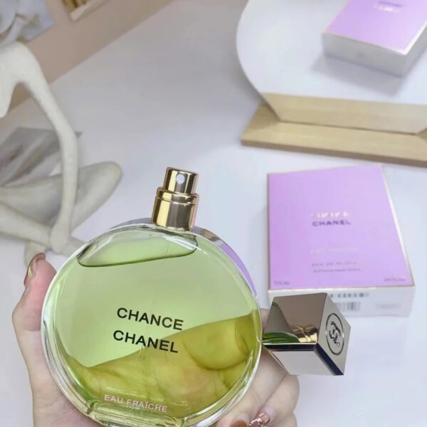 Nước Hoa Nữ Chanel Chance Eau Fraiche (Chance Xanh)